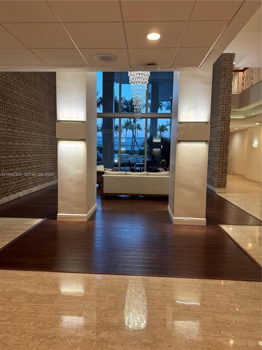 2899 Collins Ave # 936, Miami Beach FL 33140 — 15
