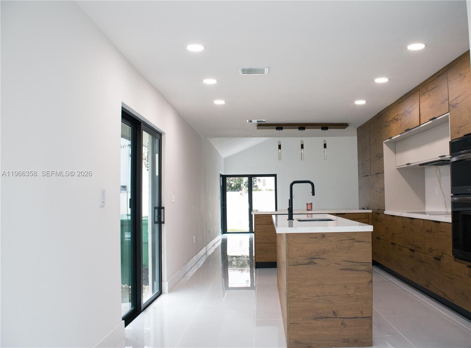 10433 SW 118th Ct, Miami FL 33186 — 5