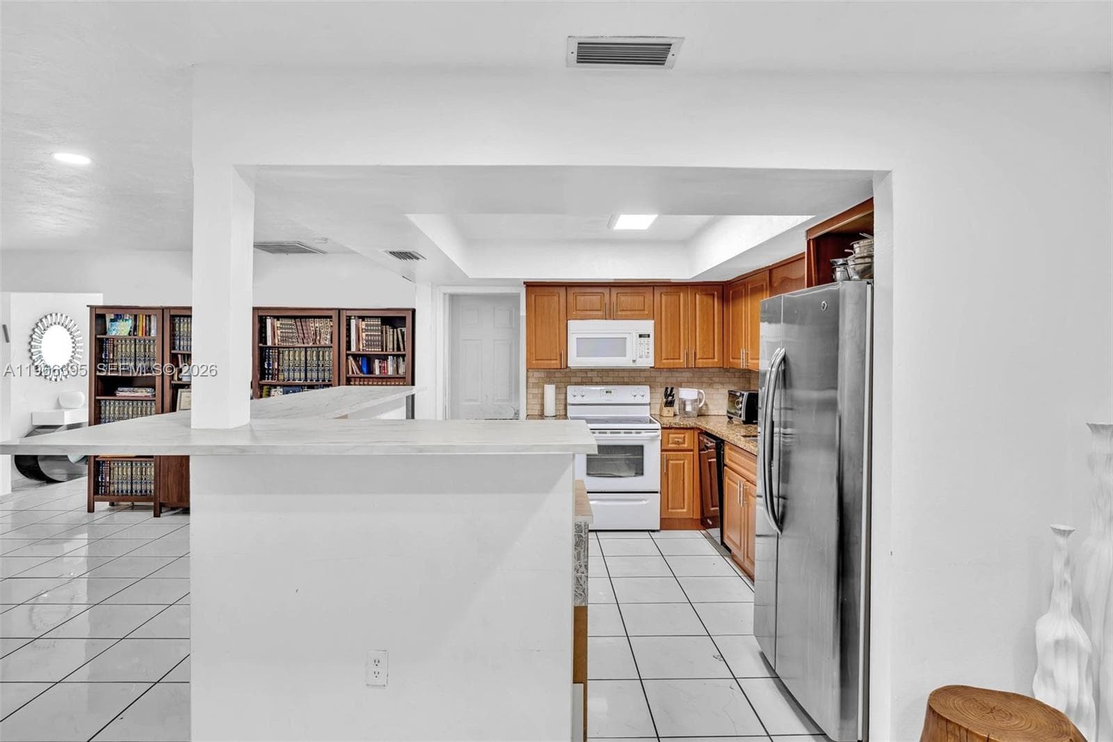 9524 Byron Ave, Surfside FL 33154 — 37