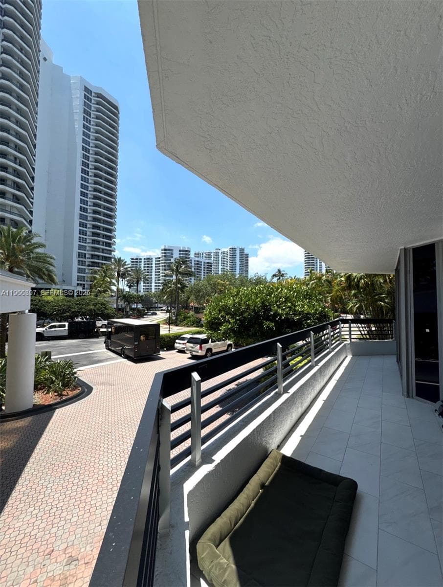 19195 Mystic Pointe Dr # 205, Aventura FL 33180 — 20