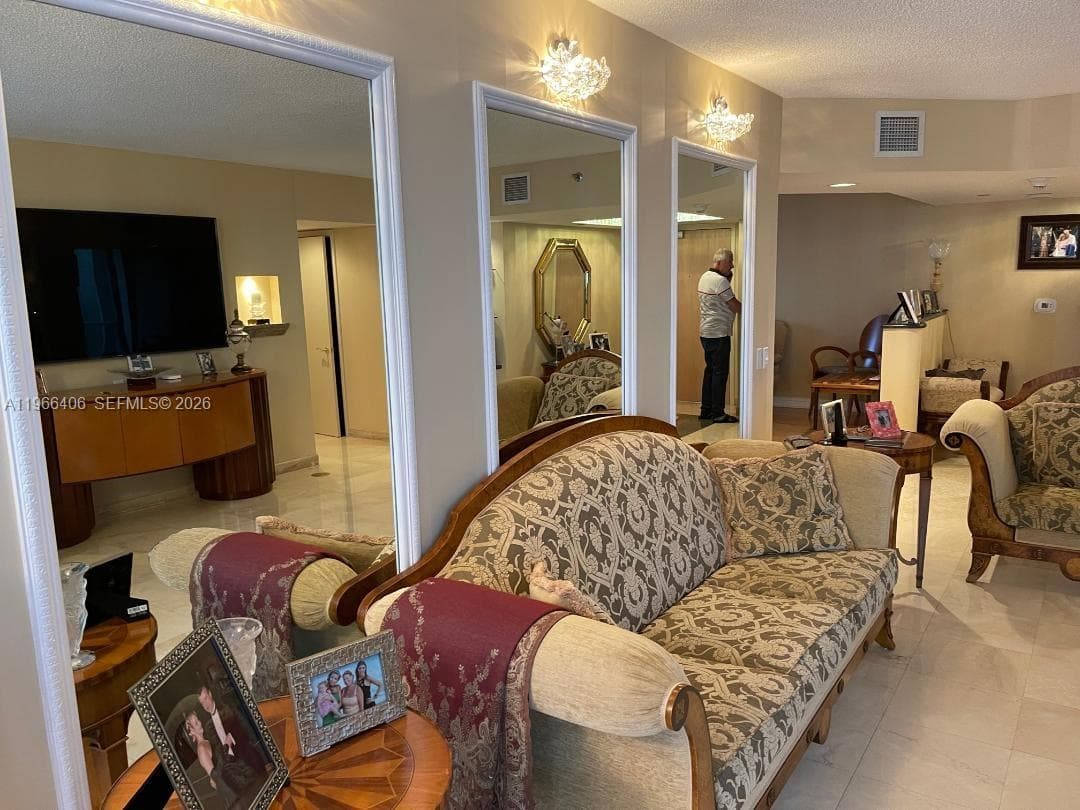 16445 Collins Ave # 2328, Sunny Isles Beach FL 33160 — 24