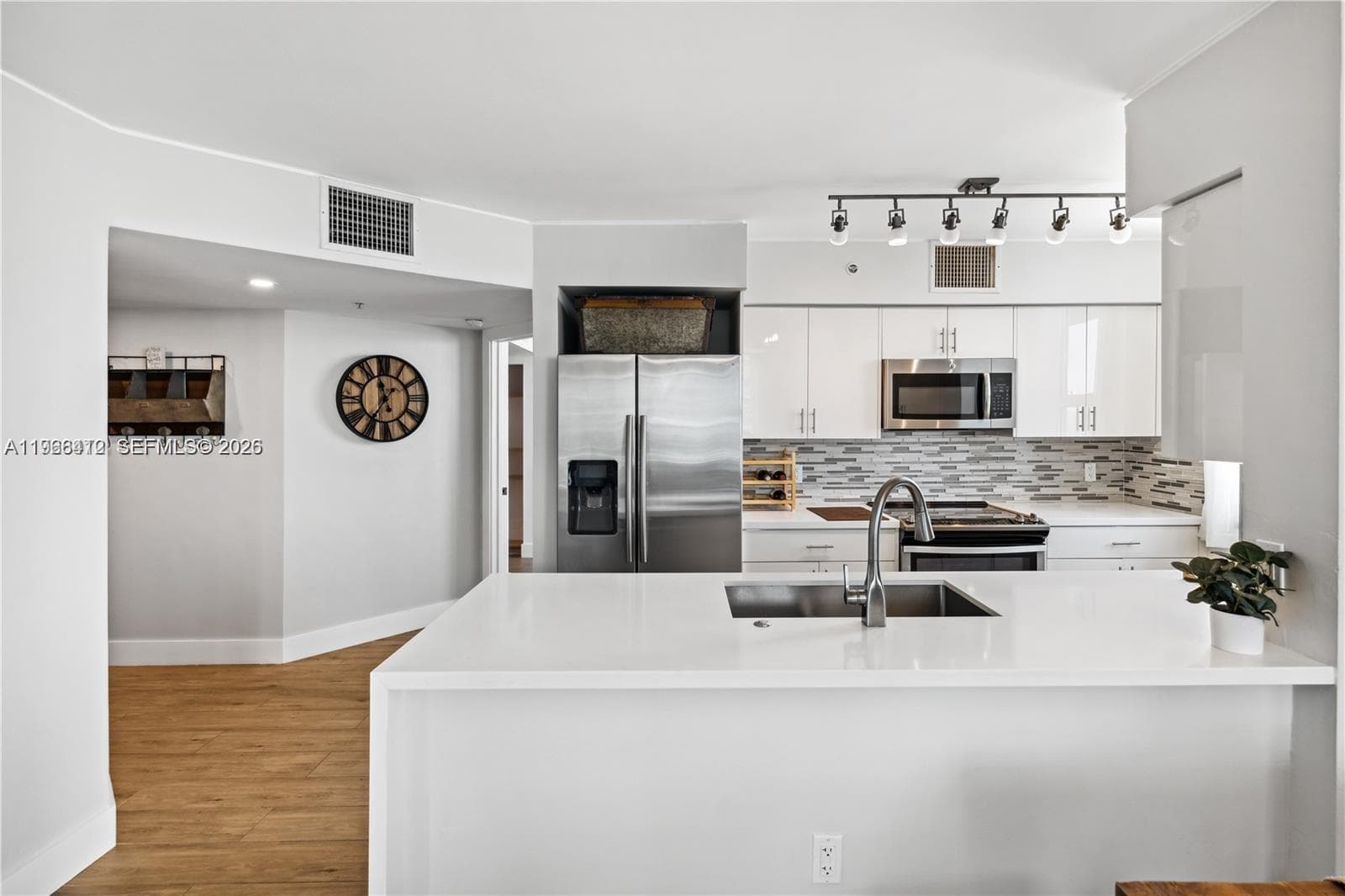 90 Alton Rd # 1901, Miami Beach FL 33139 — 7