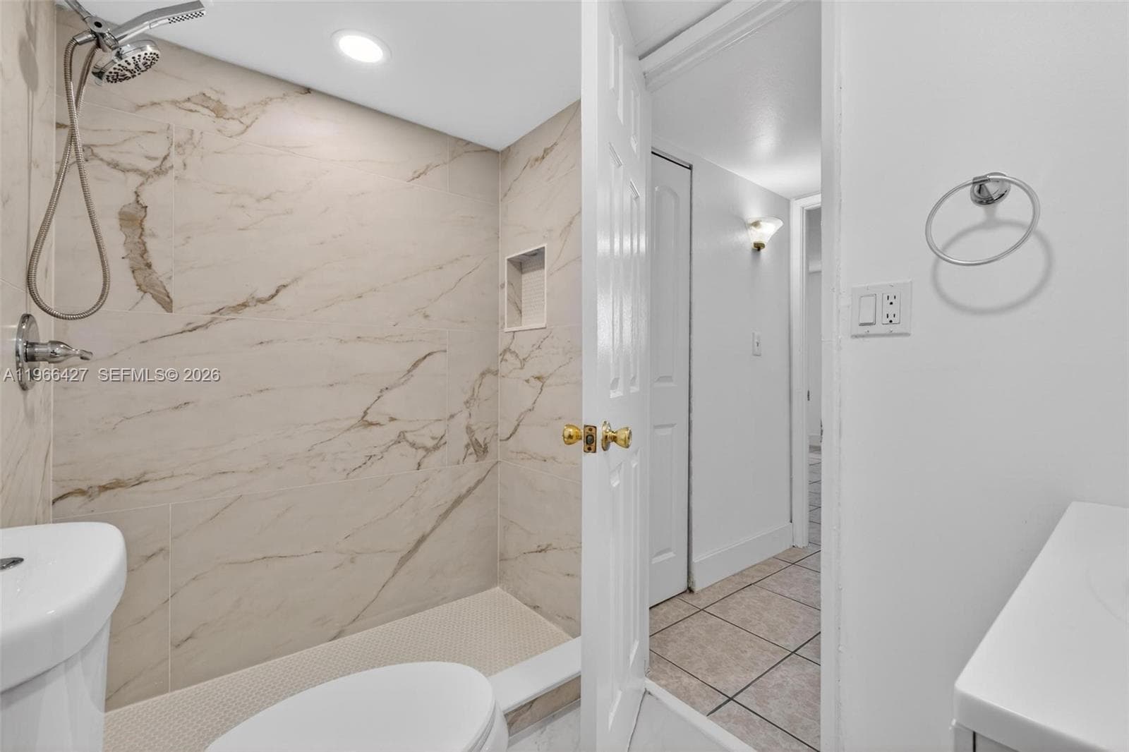 606 W 81st St # 302, Hialeah FL 33014 — 24
