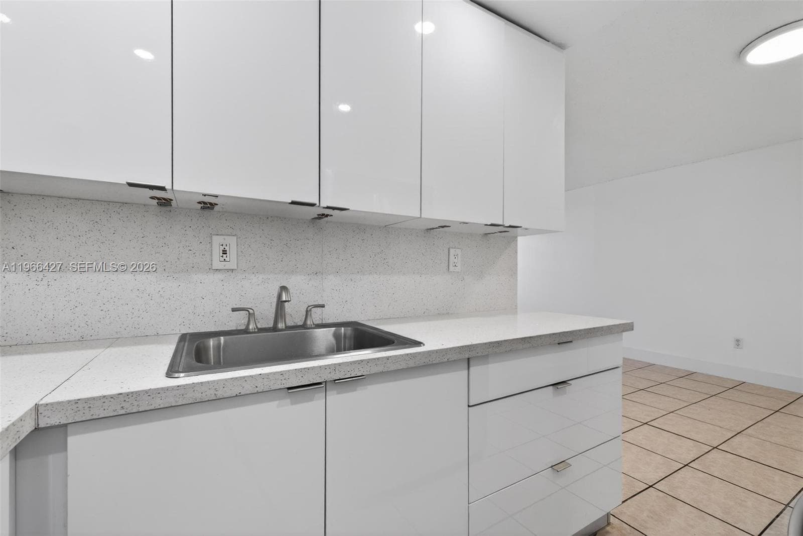 606 W 81st St # 302, Hialeah FL 33014 — 18