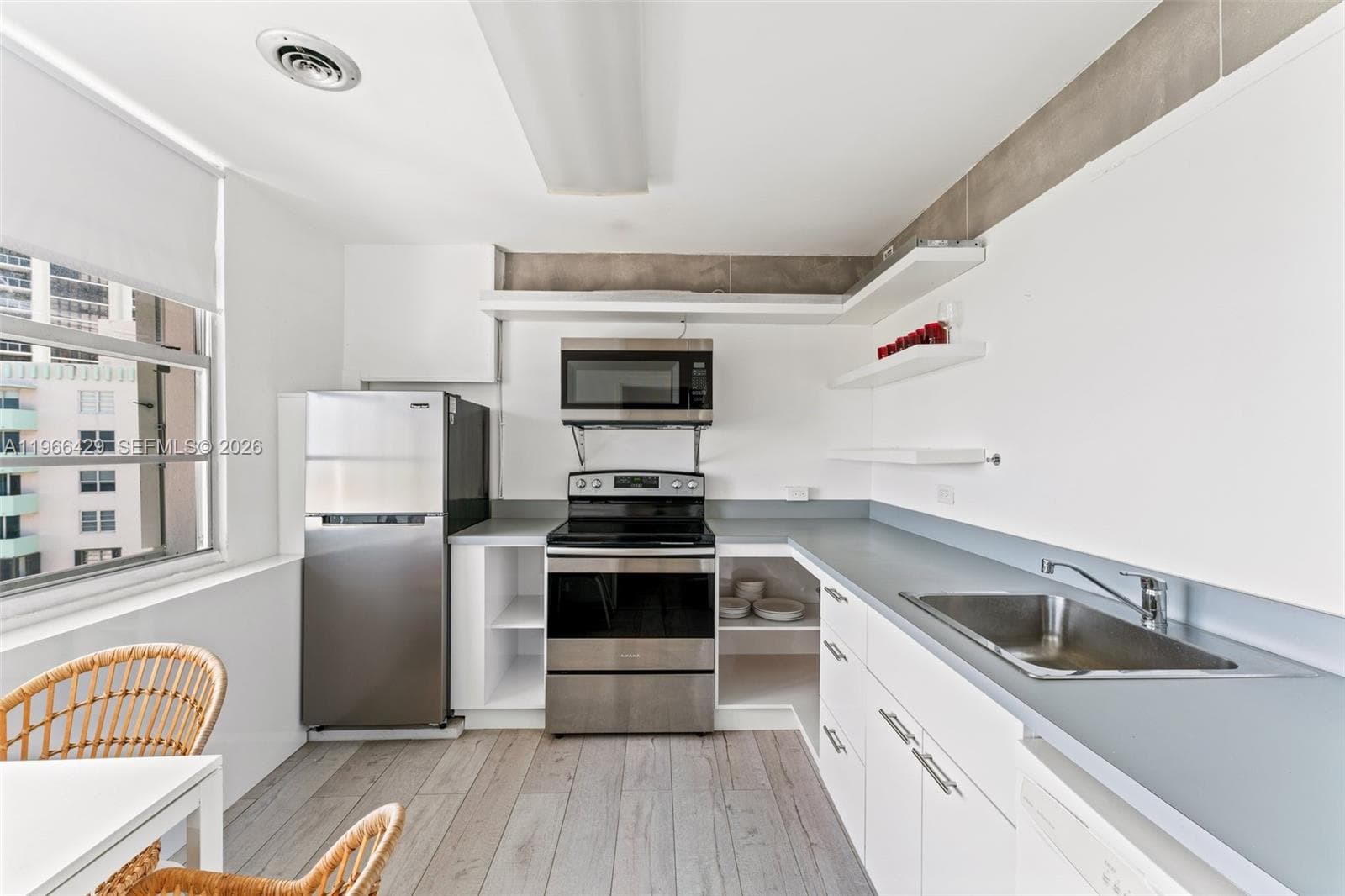 3 Island Ave, Miami Beach FL 33139 — 16