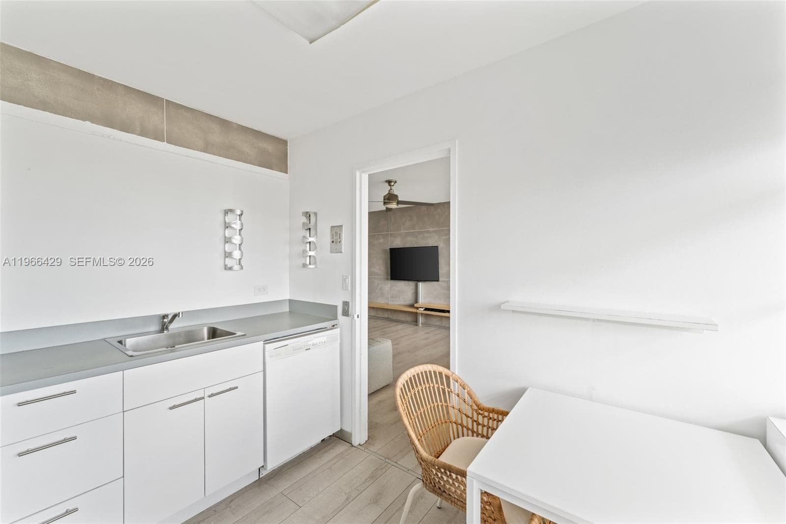 3 Island Ave, Miami Beach FL 33139 — 18