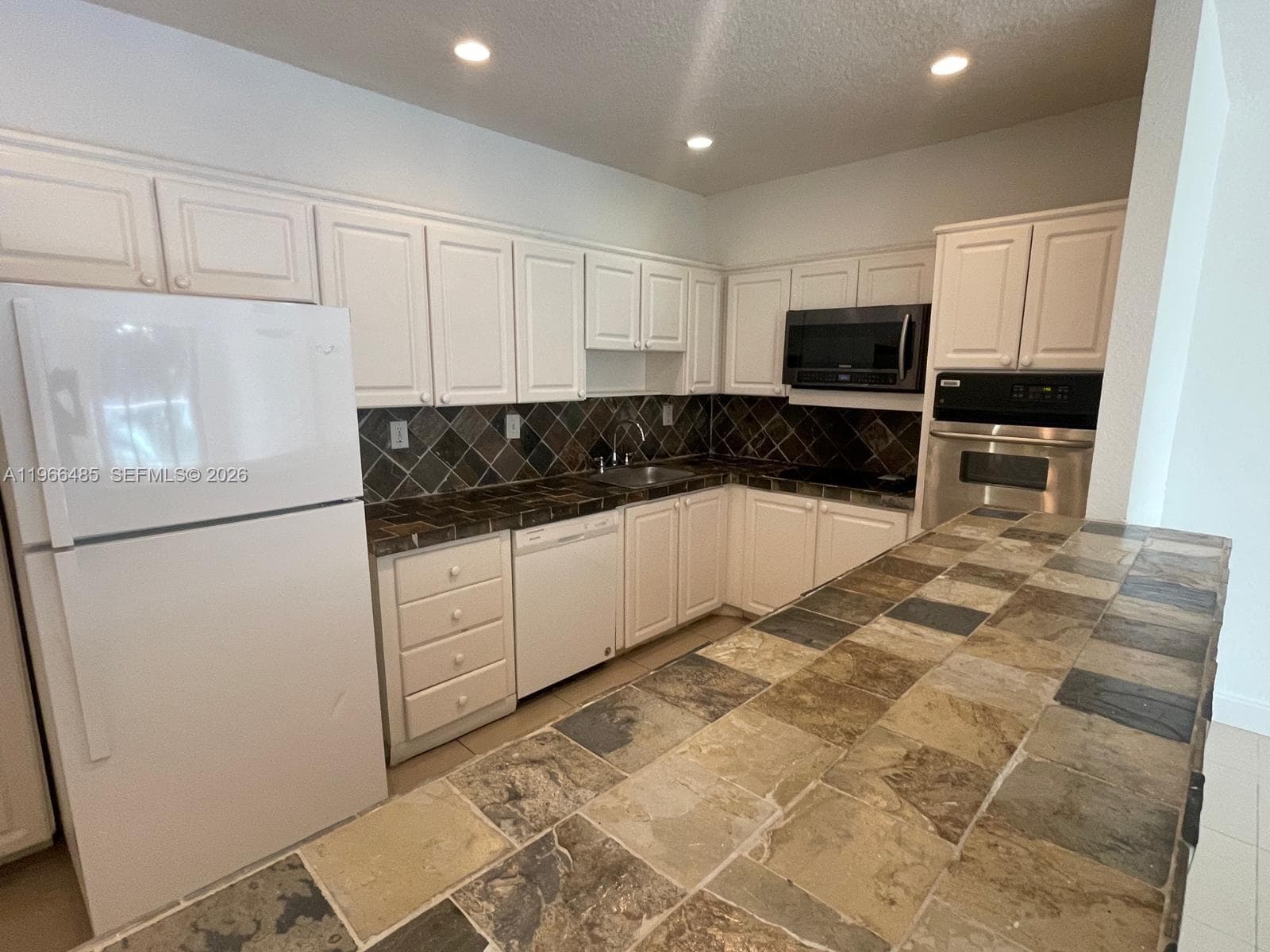19390 Collins Ave # 123, Sunny Isles Beach FL 33160 — 6