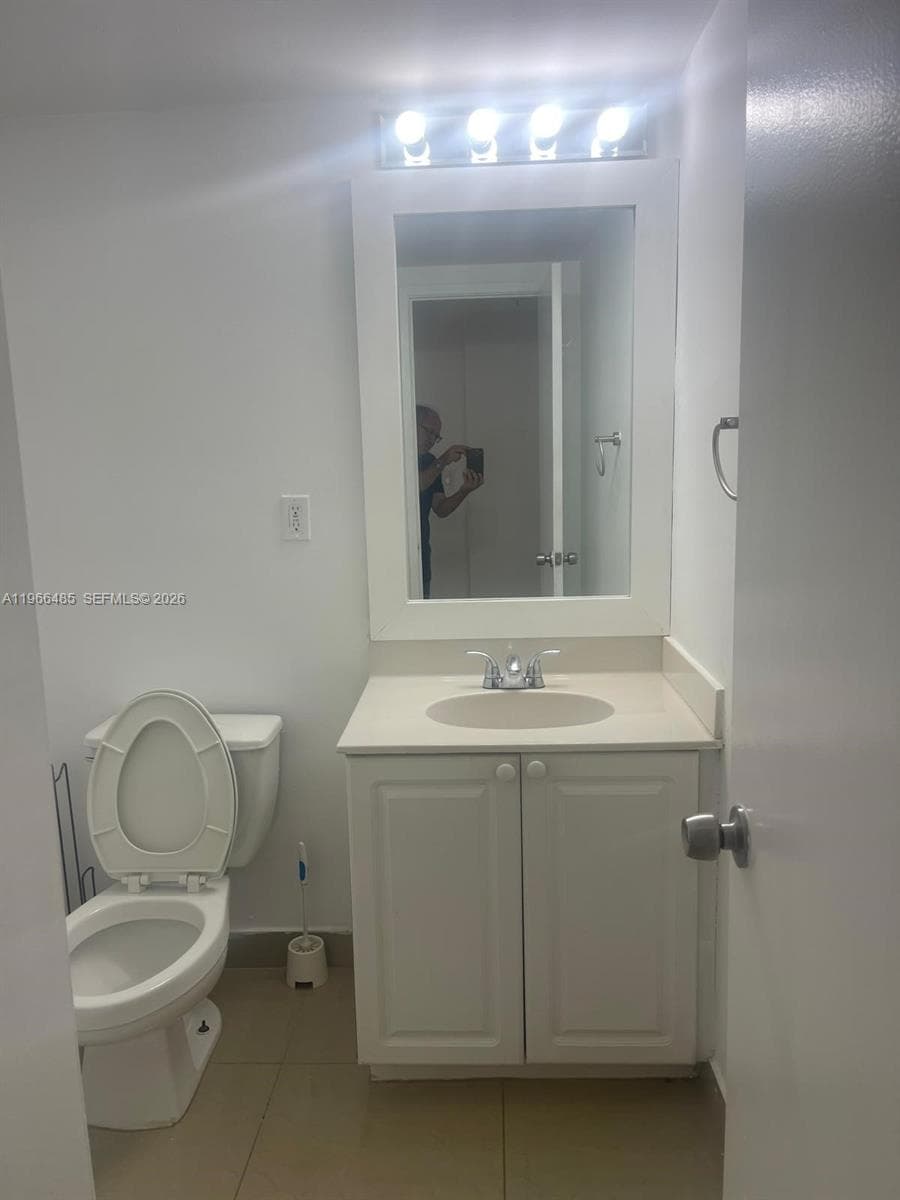 19390 Collins Ave # 123, Sunny Isles Beach FL 33160 — 13