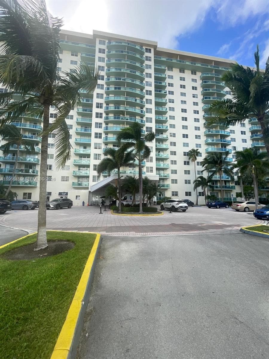 19390 Collins Ave # 123, Sunny Isles Beach FL 33160 — 1