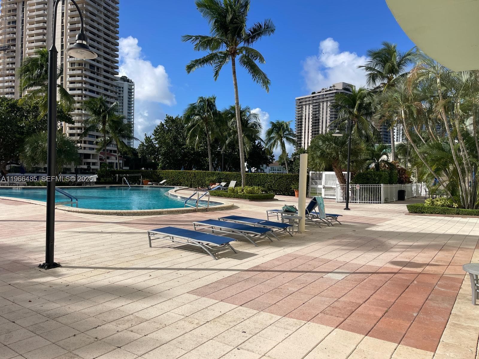 19390 Collins Ave # 123, Sunny Isles Beach FL 33160 — 20