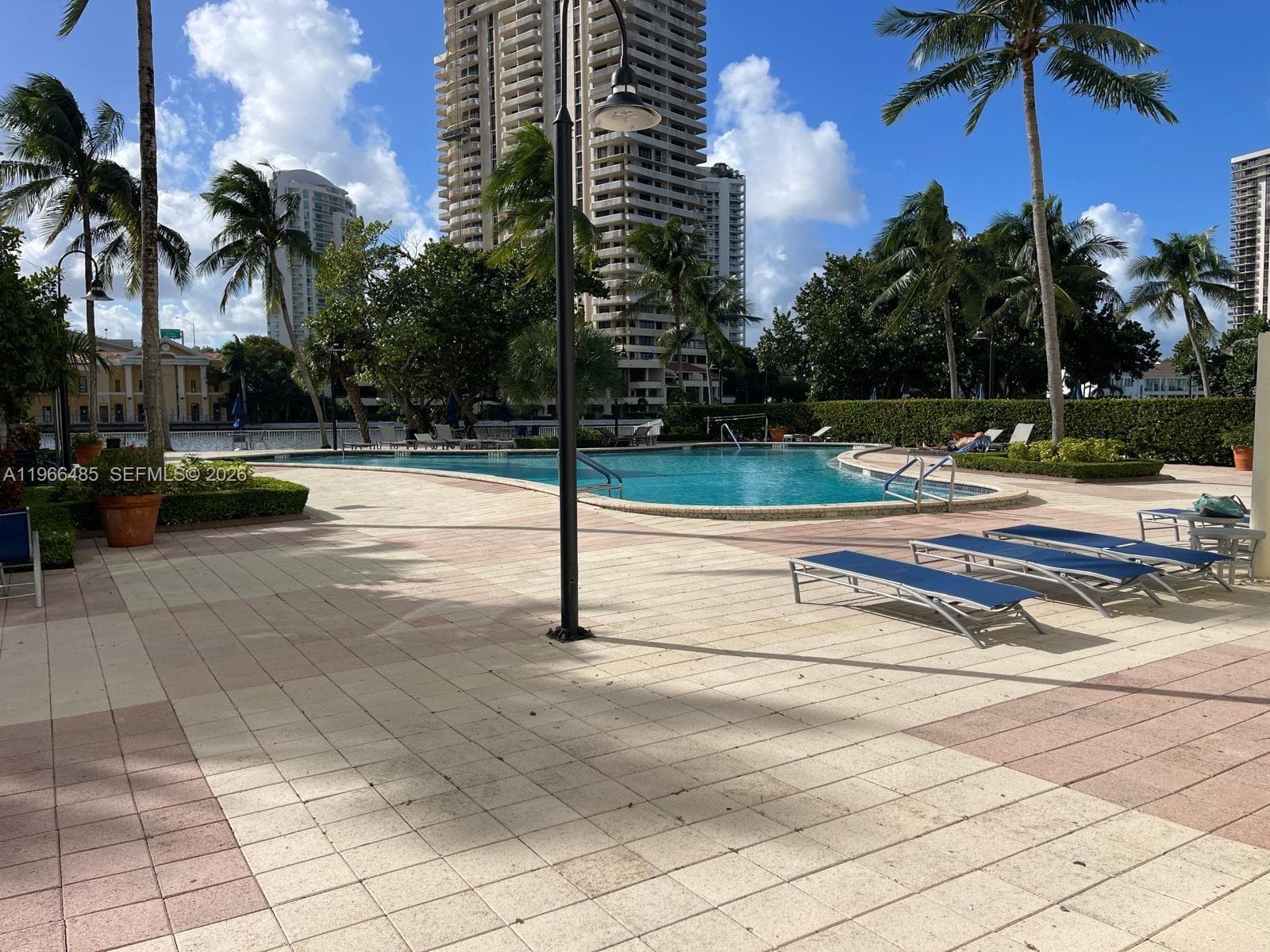 19390 Collins Ave # 123, Sunny Isles Beach FL 33160 — 19
