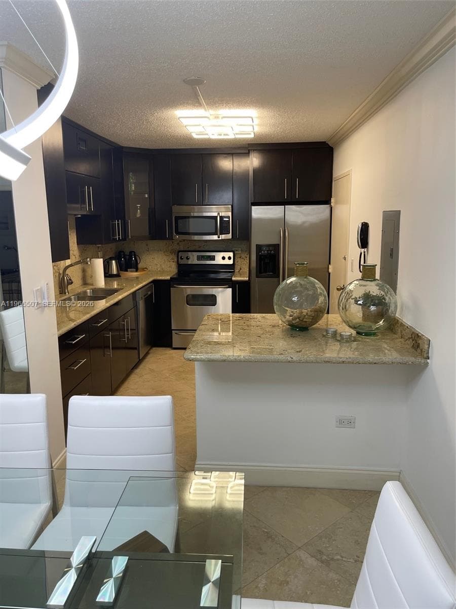5555 Collins Ave # 7Z, Miami Beach FL 33140 — 1