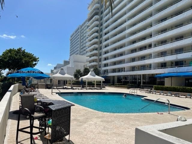 5555 Collins Ave # 7Z, Miami Beach FL 33140 — 11