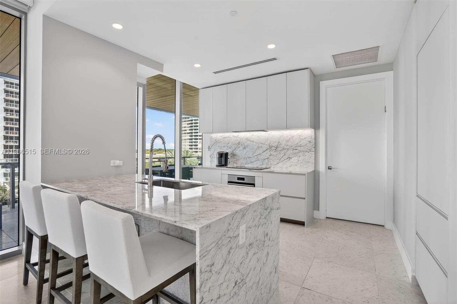 5775 Collins Ave # 506, Miami Beach FL 33140 — 14
