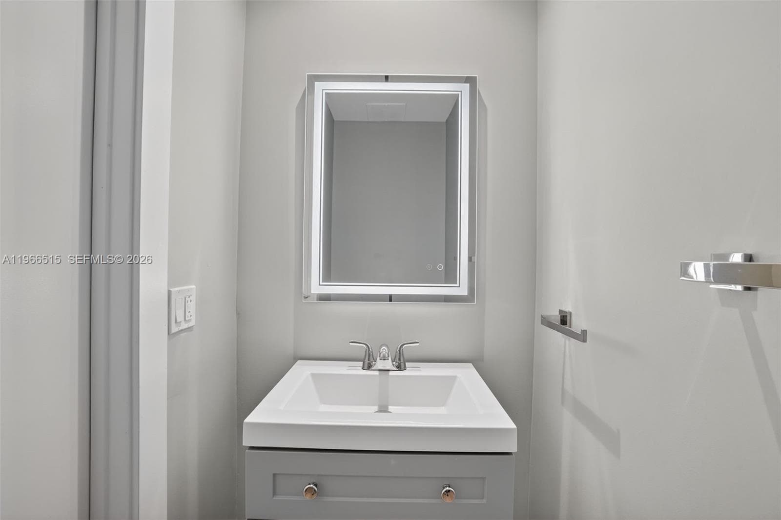 5775 Collins Ave # 506, Miami Beach FL 33140 — 21