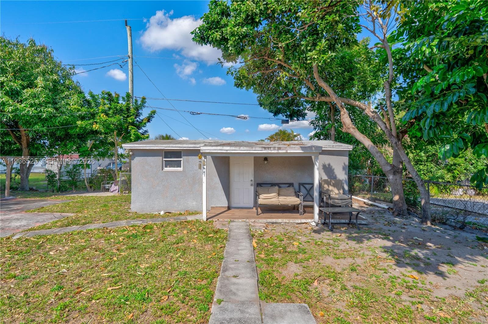 1271 NE 211th St, Miami FL 33179 — 22