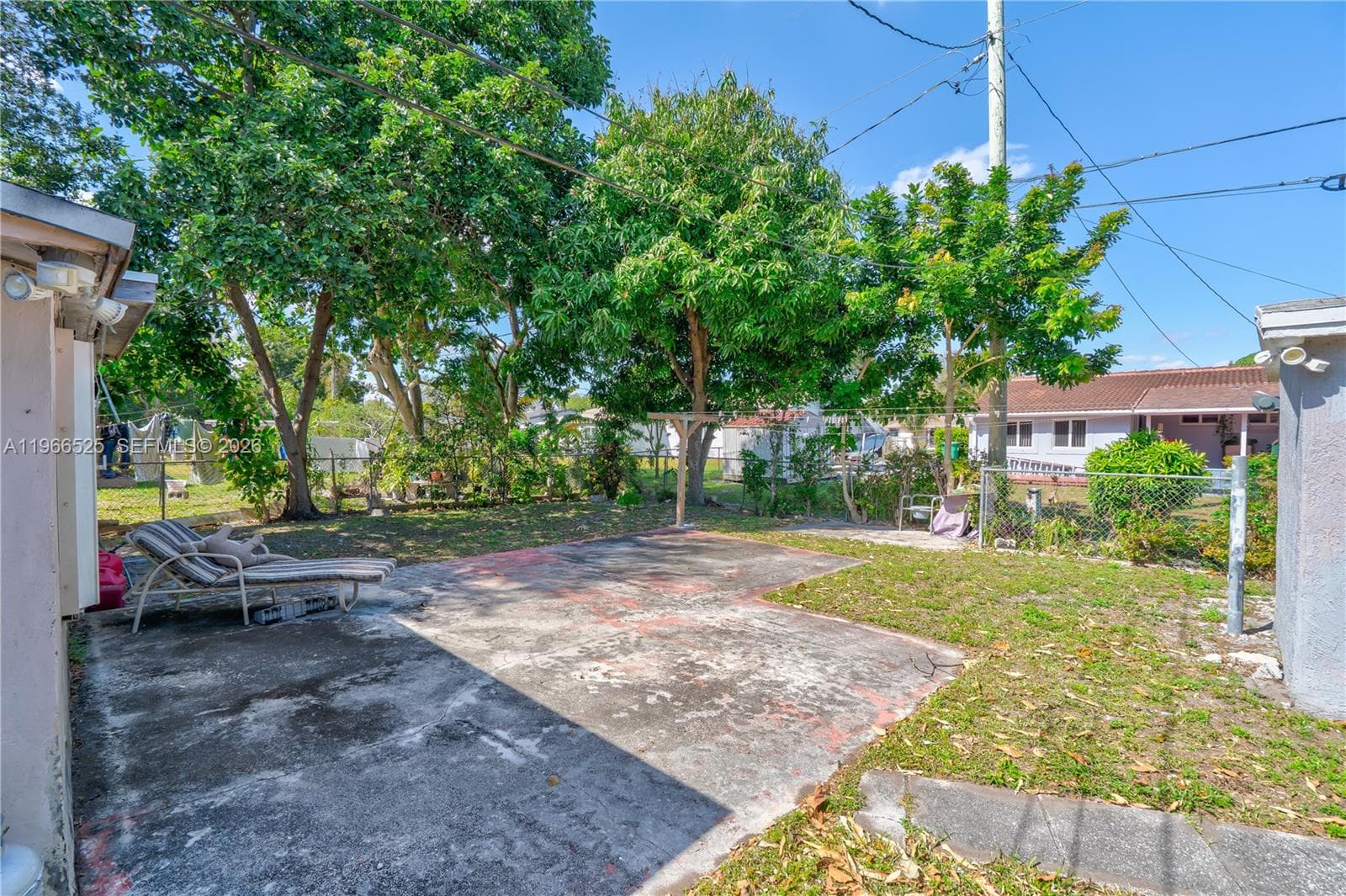 1271 NE 211th St, Miami FL 33179 — 3