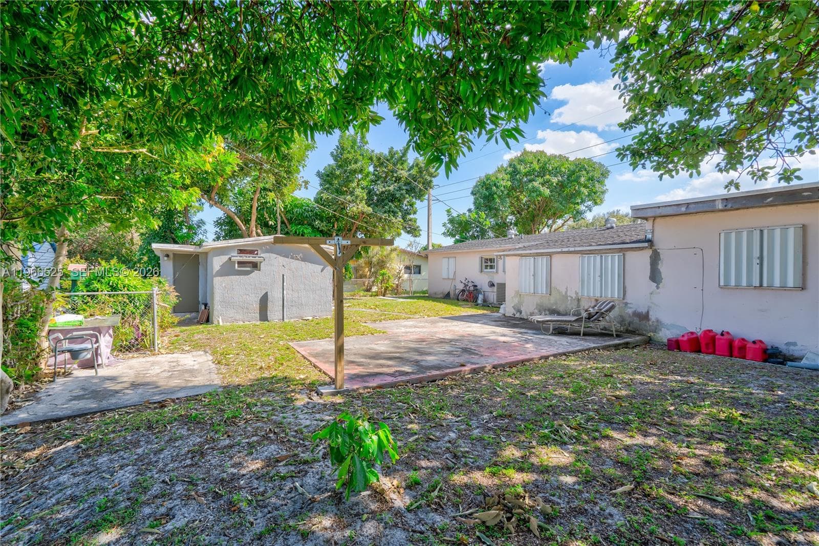 1271 NE 211th St, Miami FL 33179 — 24