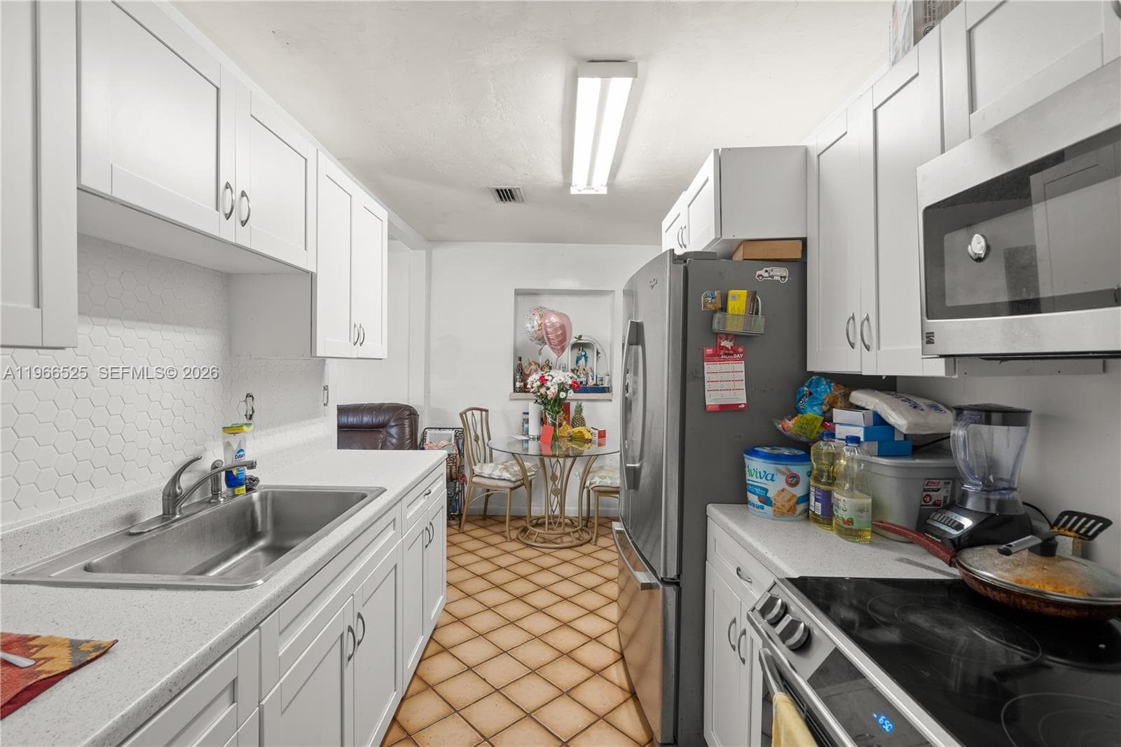 1271 NE 211th St, Miami FL 33179 — 4