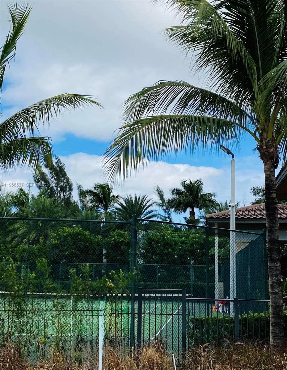 10407 NW 82nd St # 5, Doral FL 33178 — 27