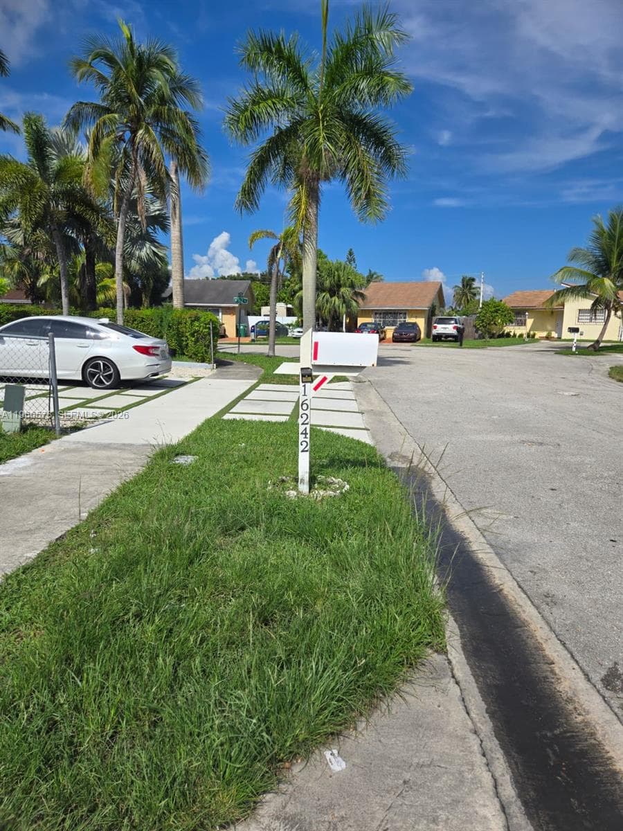16242 SW 304th Ter, Homestead FL 33033 — 25