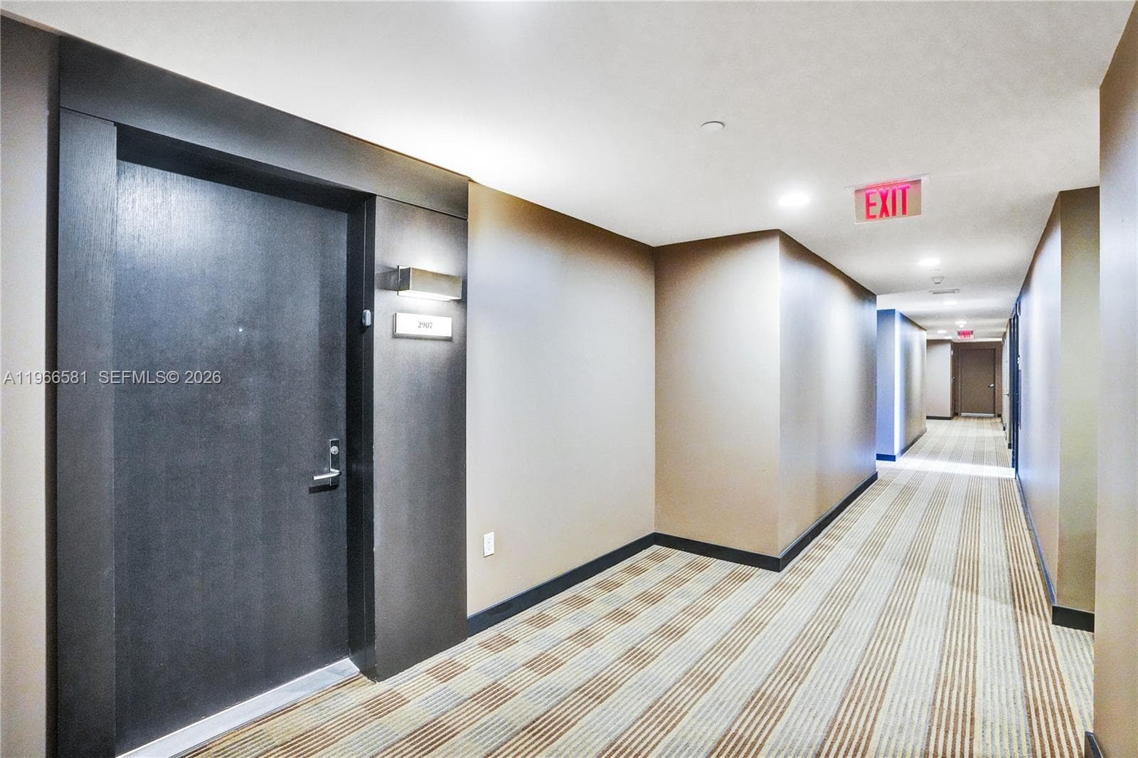 900 Biscayne Blvd # 2907, Miami FL 33132 — 42