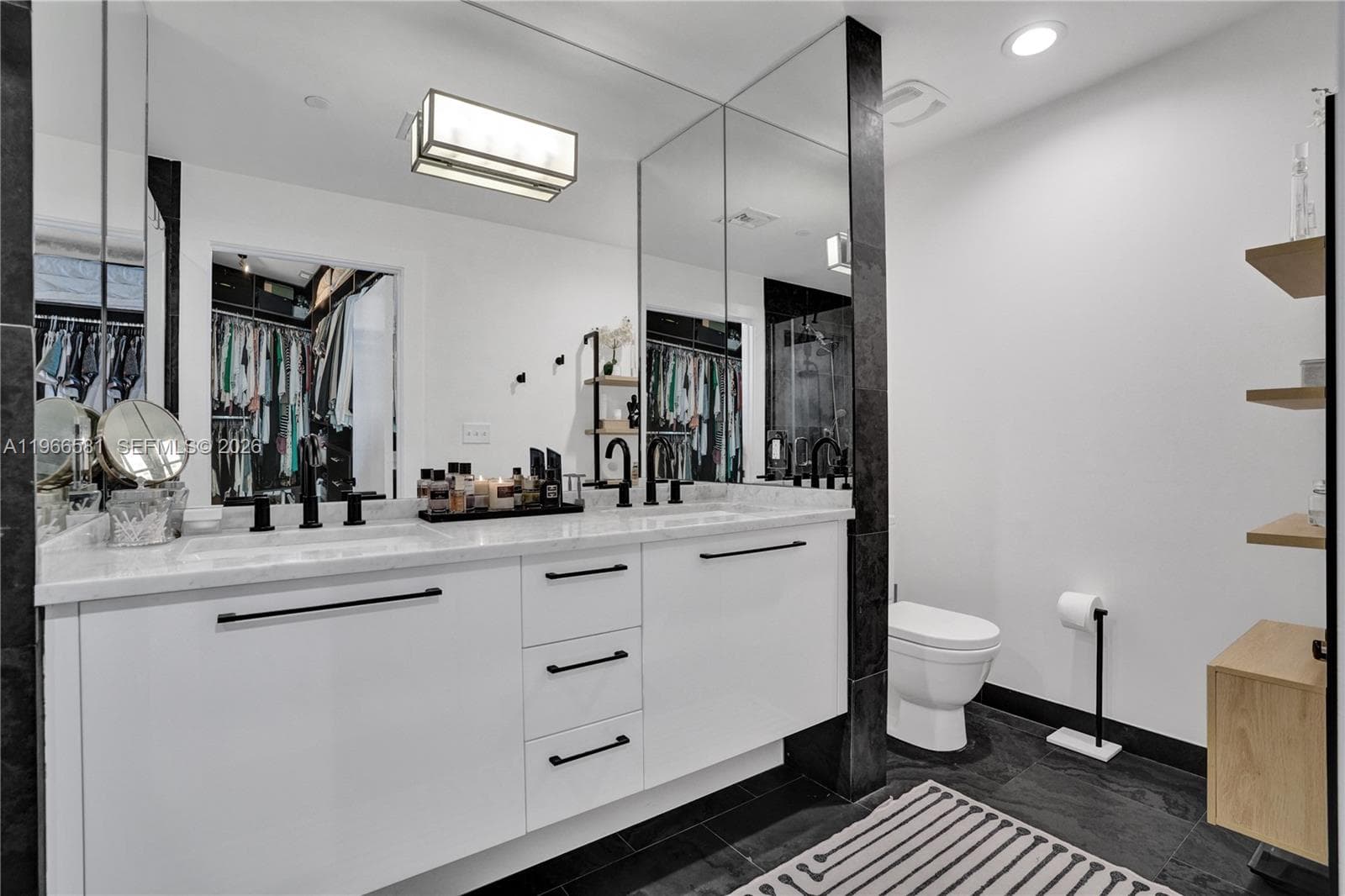 900 Biscayne Blvd # 2907, Miami FL 33132 — 22