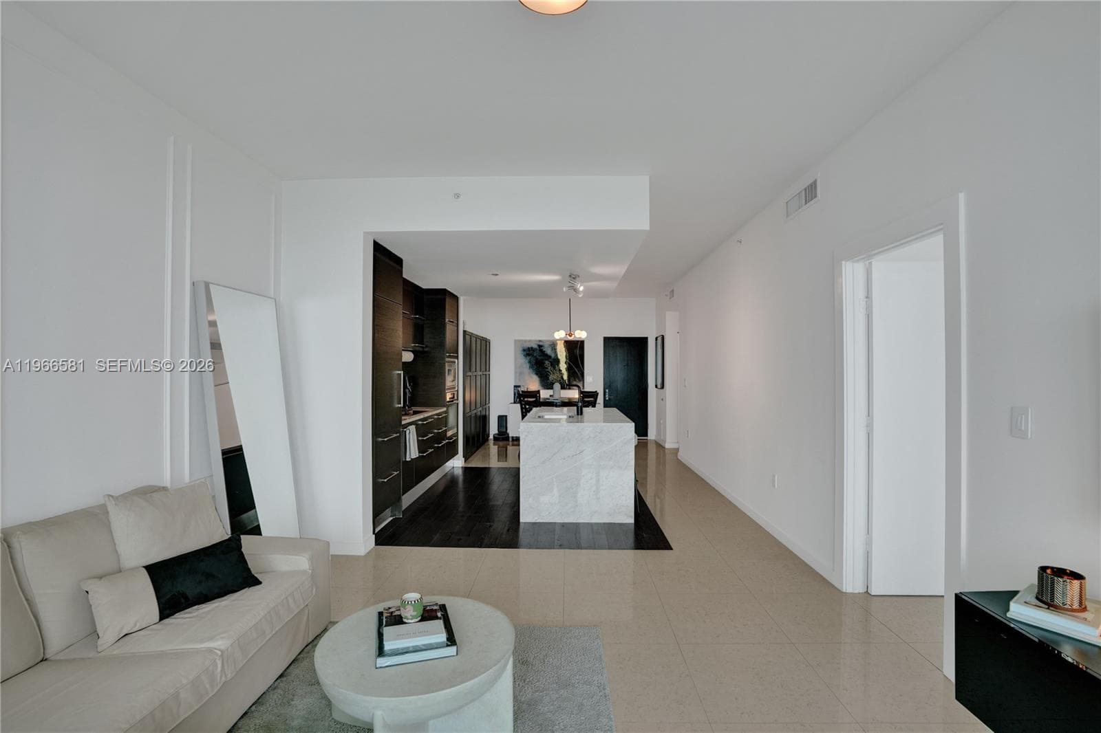 900 Biscayne Blvd # 2907, Miami FL 33132 — 38