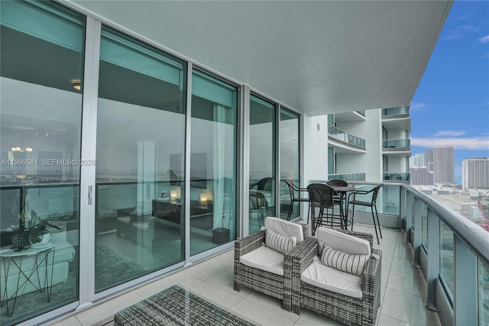 900 Biscayne Blvd # 2907, Miami FL 33132 — 41