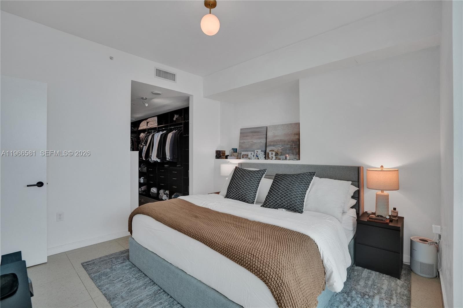 900 Biscayne Blvd # 2907, Miami FL 33132 — 19