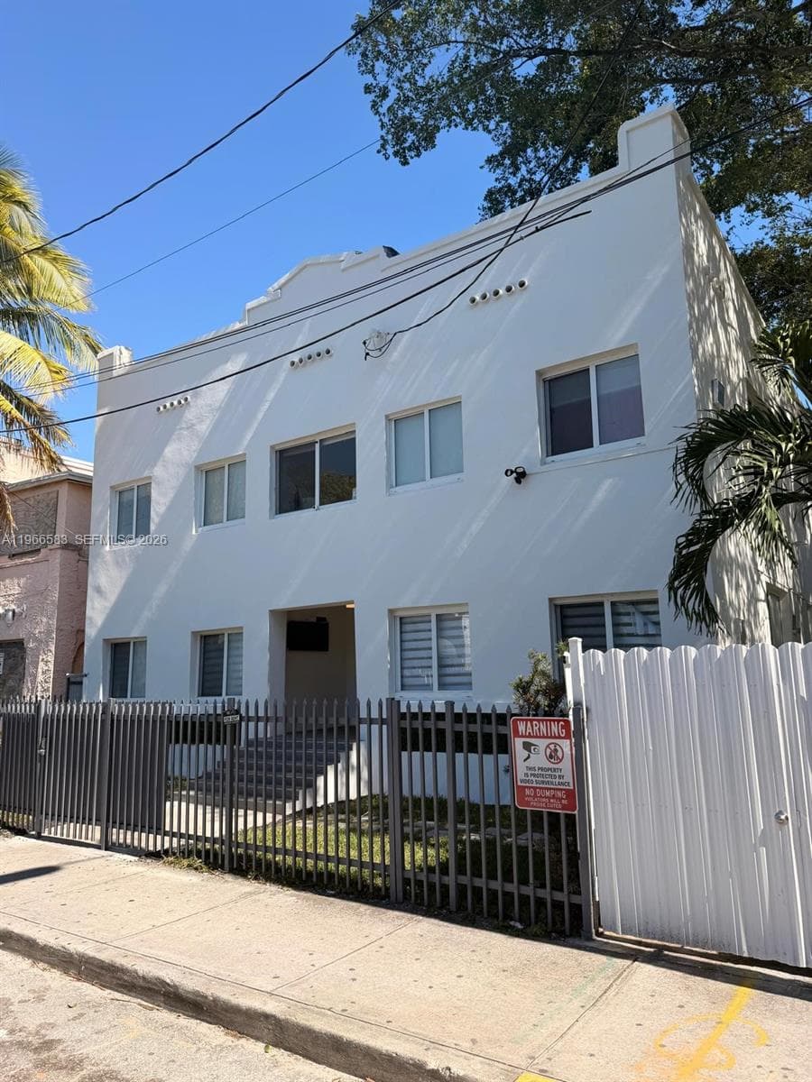 337 SW 10th Ave, Miami FL 33130 — 1