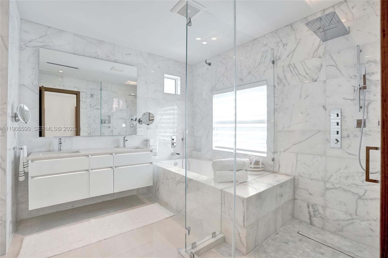 20824 NE 37th Ave # 20824, Aventura FL 33180 — 14