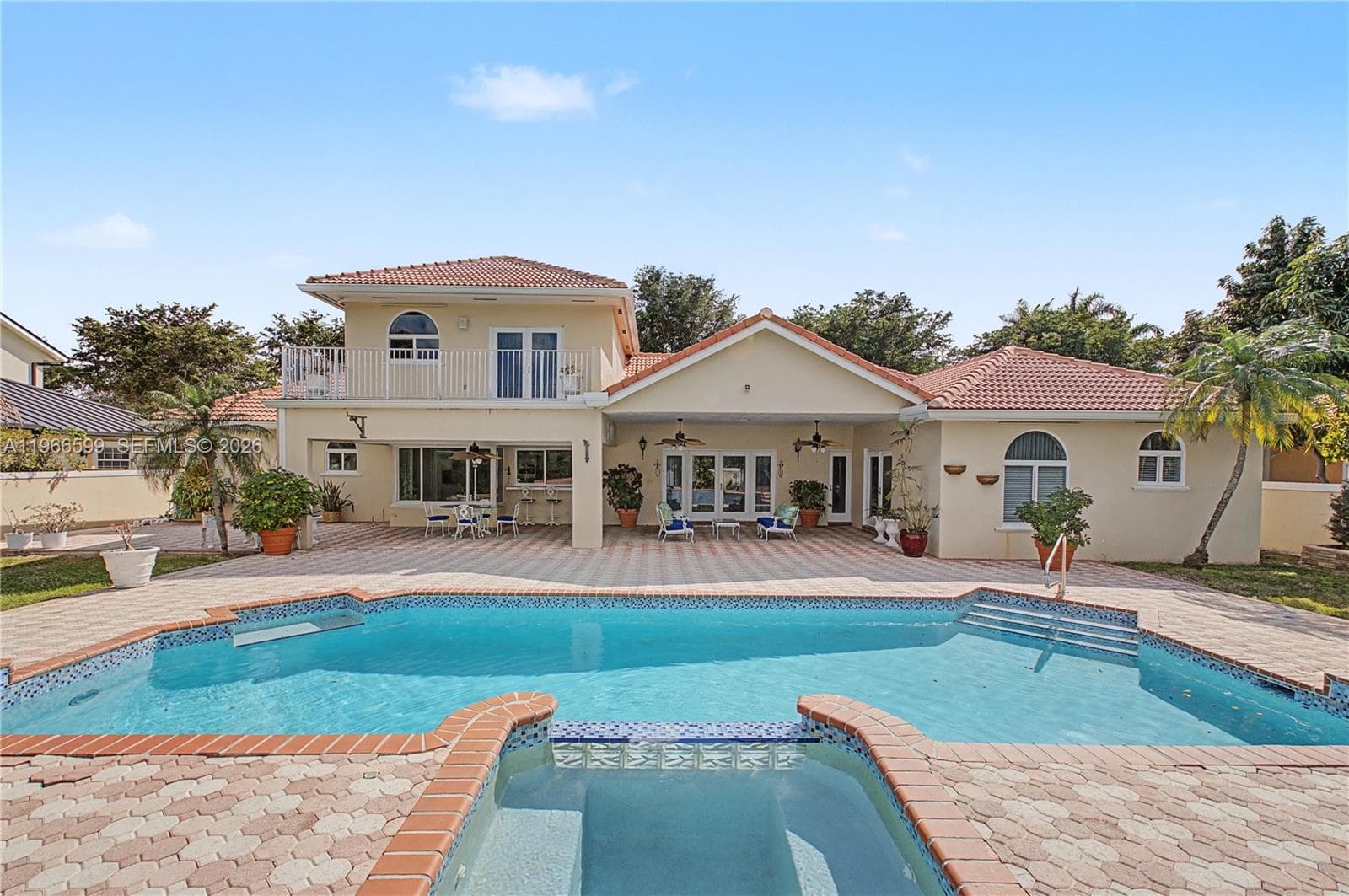 8305 NW 157th Ter, Miami Lakes FL 33016 — 36