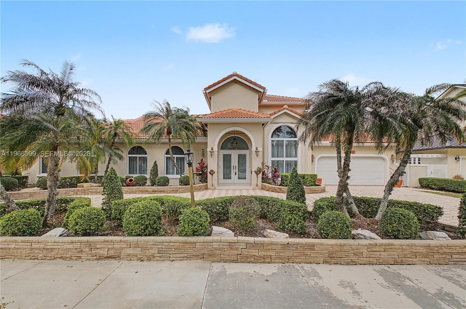 8305 NW 157th Ter, Miami Lakes FL 33016 — 1