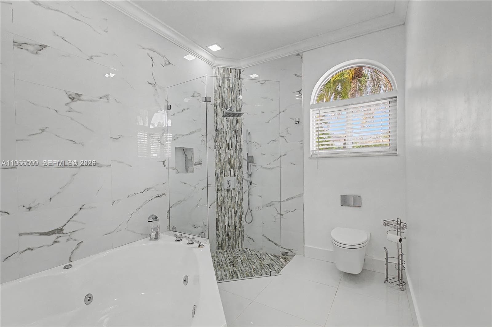 8305 NW 157th Ter, Miami Lakes FL 33016 — 24