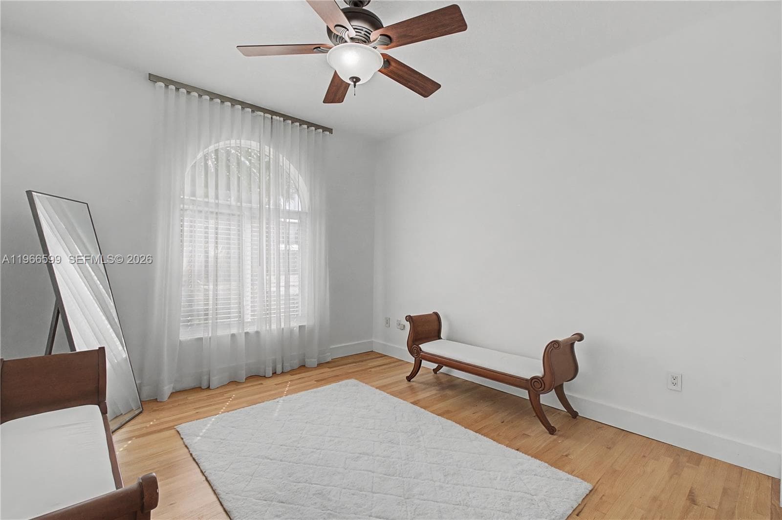 8305 NW 157th Ter, Miami Lakes FL 33016 — 18