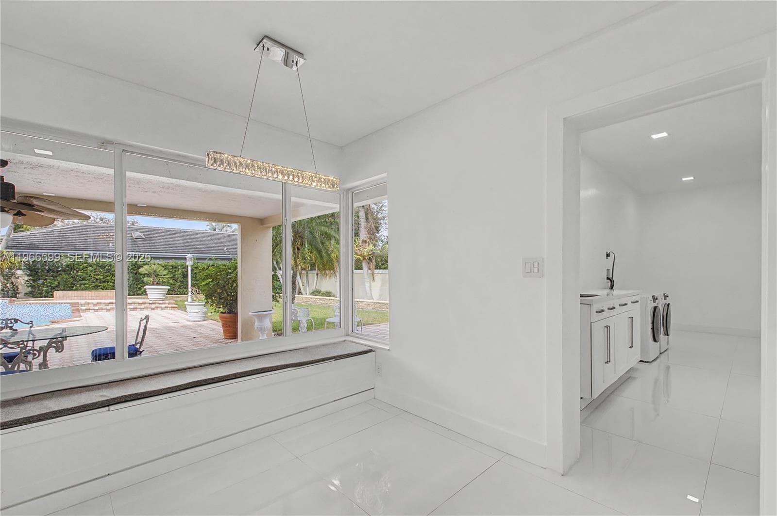8305 NW 157th Ter, Miami Lakes FL 33016 — 11