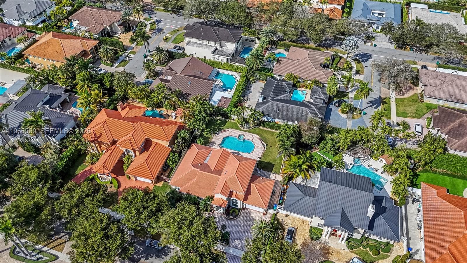 8305 NW 157th Ter, Miami Lakes FL 33016 — 40