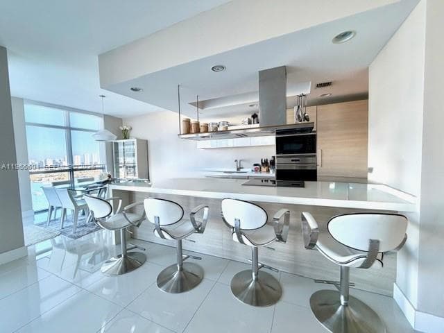 17301 Biscayne Blvd # 2110, North Miami Beach FL 33160 — 7