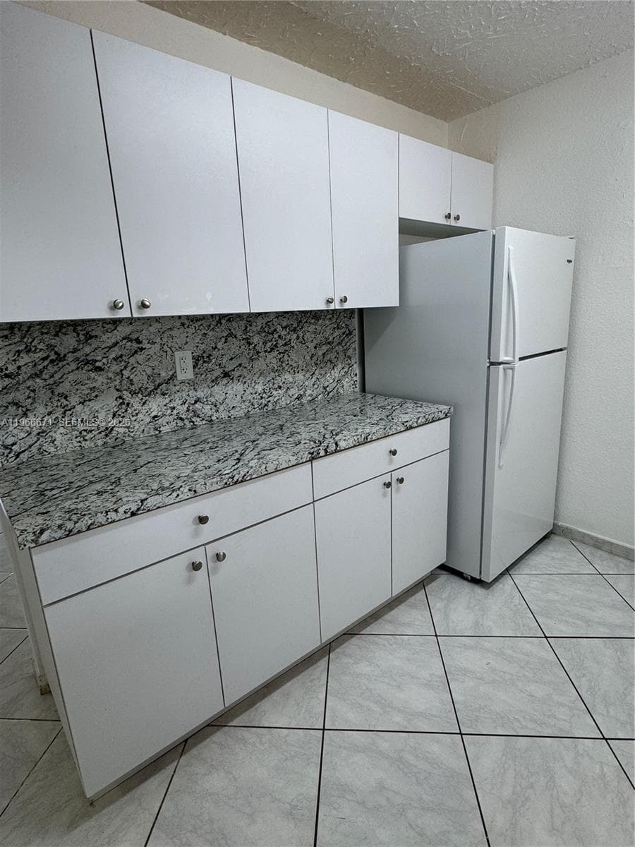 1481 NE 150th St # 102, Miami FL 33161 — 9