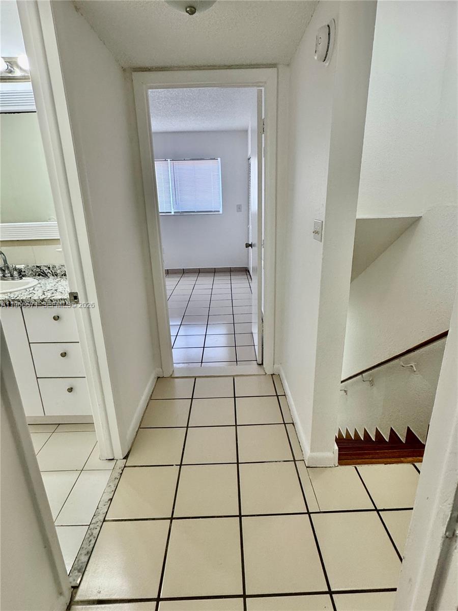 1481 NE 150th St # 102, Miami FL 33161 — 21