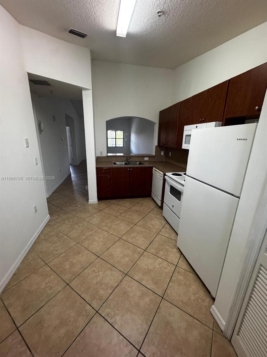 22621 SW 88th Pl # 8, Cutler Bay FL 33190 — 8