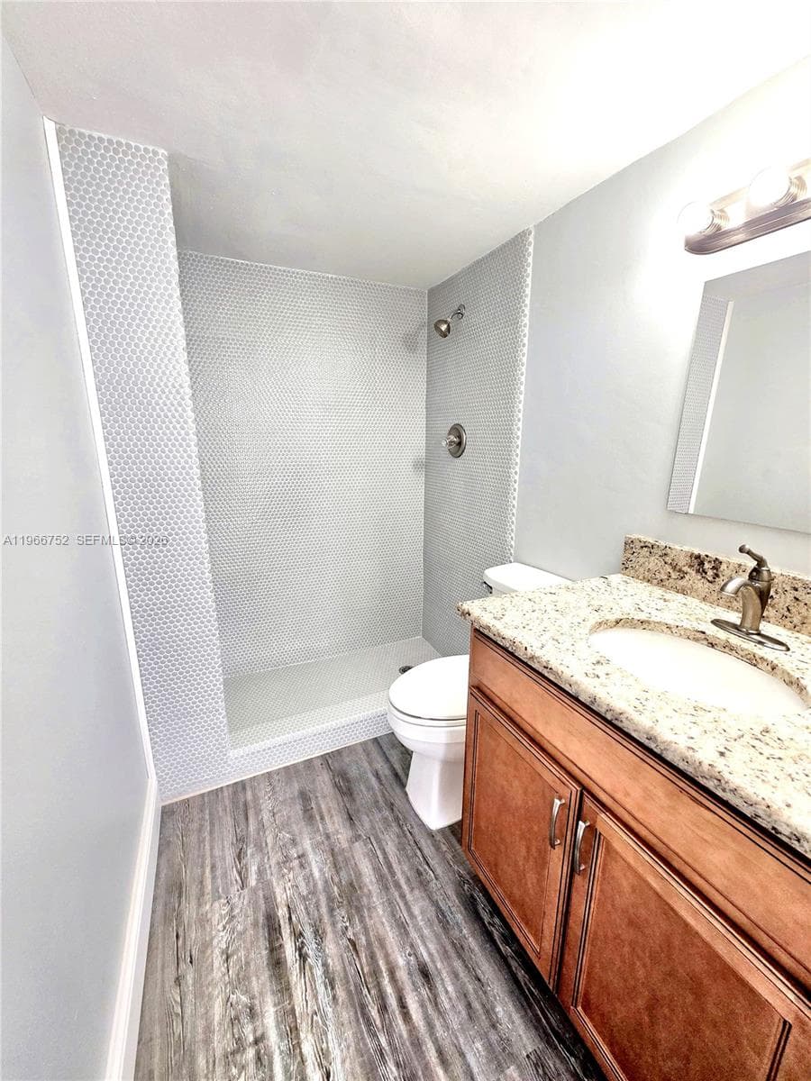 17021 N Bay Rd # 324, Sunny Isles Beach FL 33160 — 18