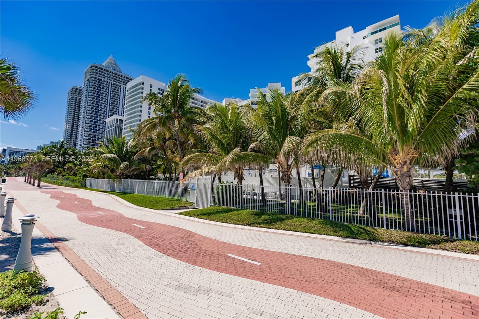 5001 Collins Ave # 1K, Miami Beach FL 33140 — 23