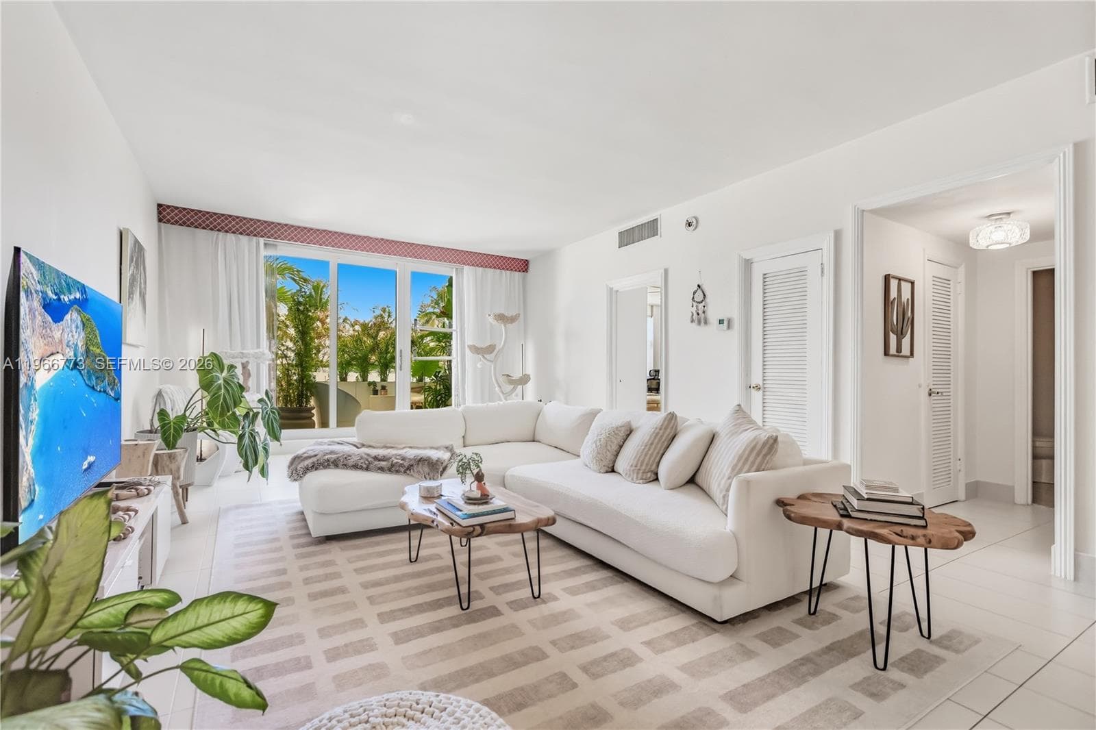 5001 Collins Ave # 1K, Miami Beach FL 33140 — 2
