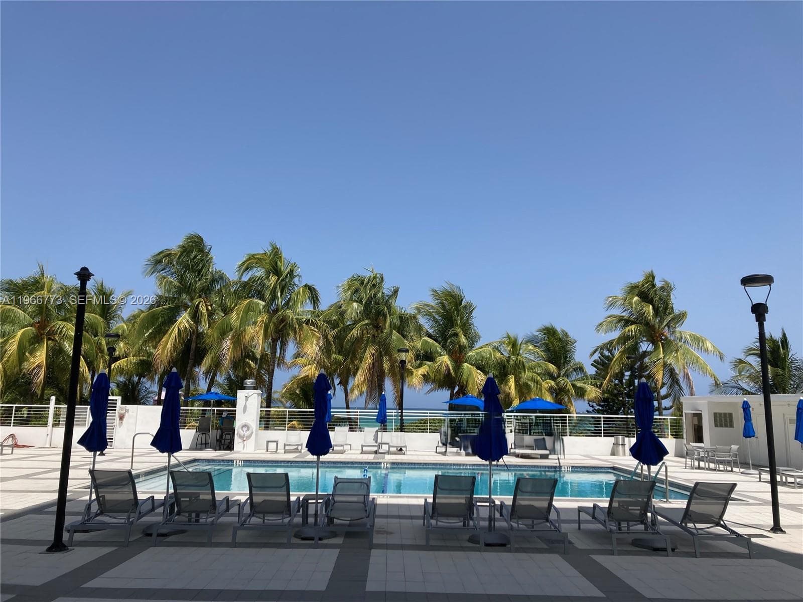 5001 Collins Ave # 1K, Miami Beach FL 33140 — 17