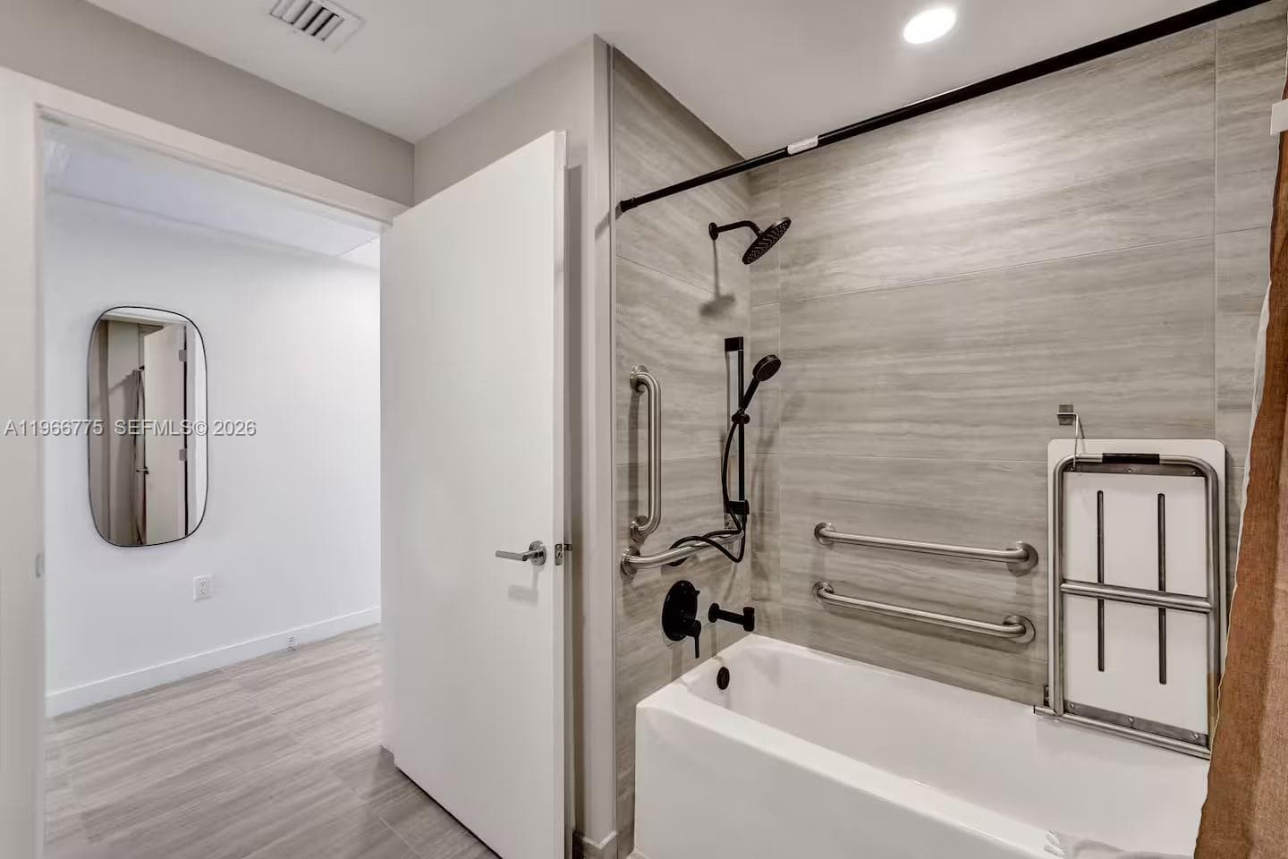 580 72nd St # 705, Miami Beach FL 33141 — 9