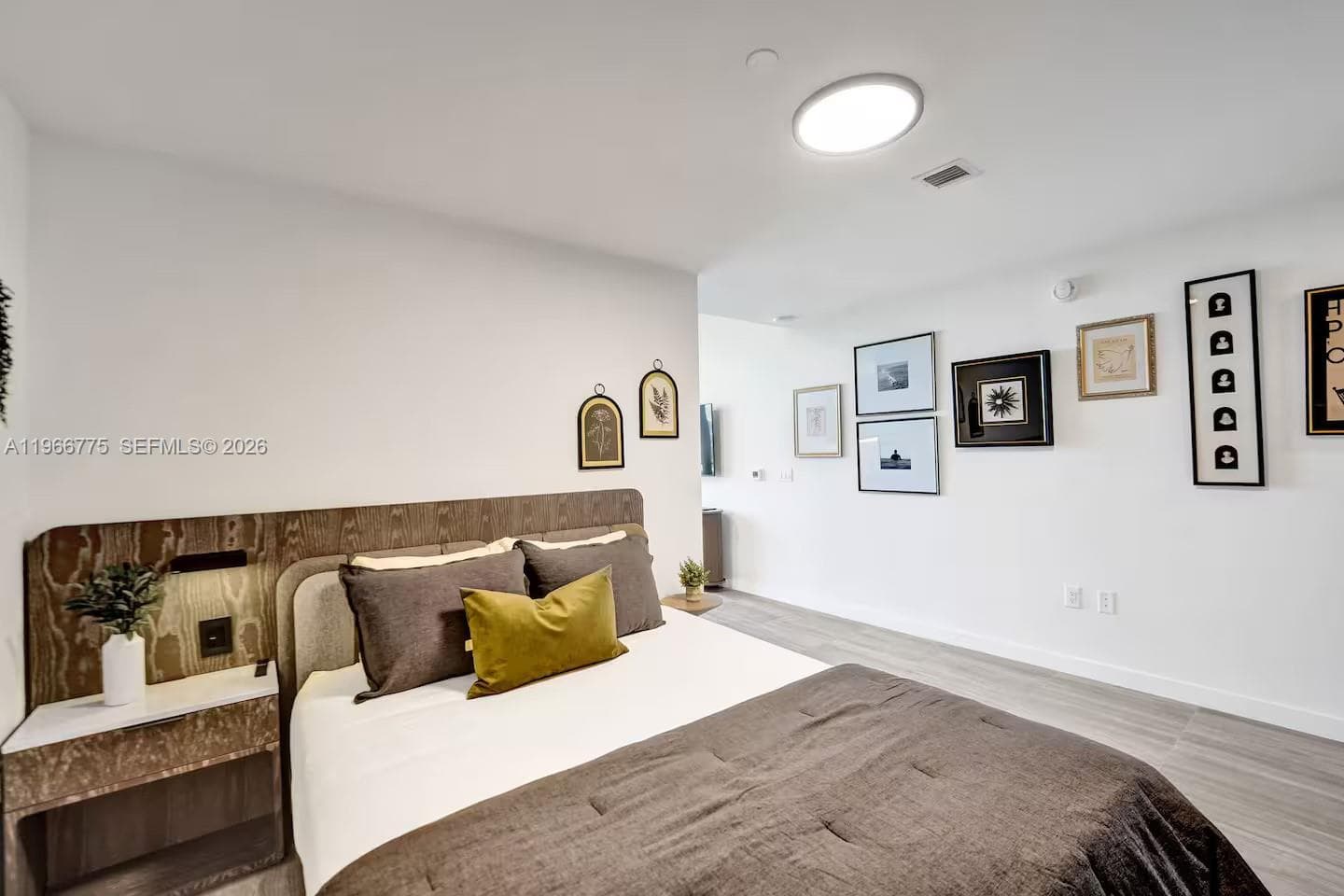 580 72nd St # 705, Miami Beach FL 33141 — 11