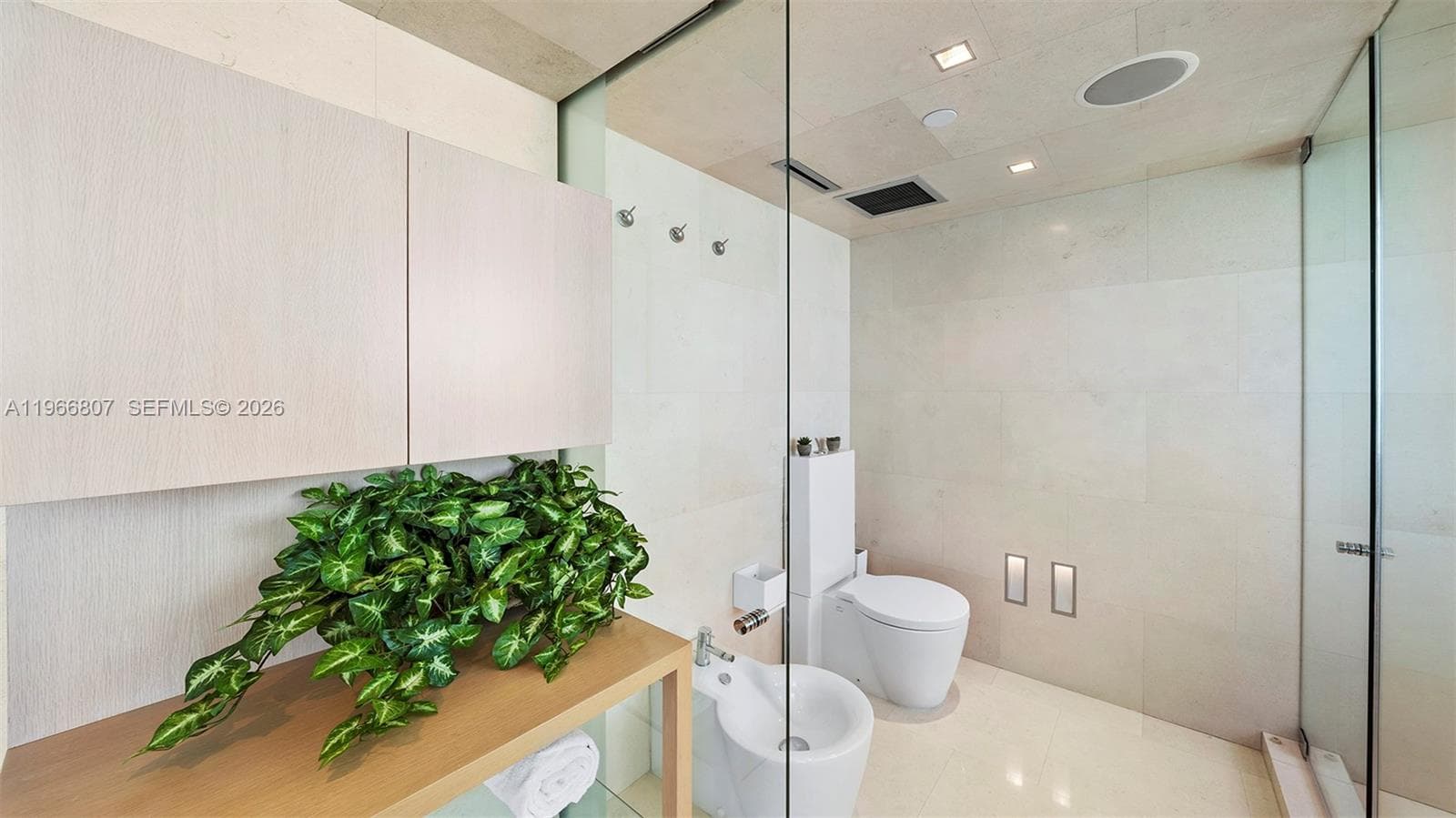 101 20th St # 3909, Miami Beach FL 33139 — 21