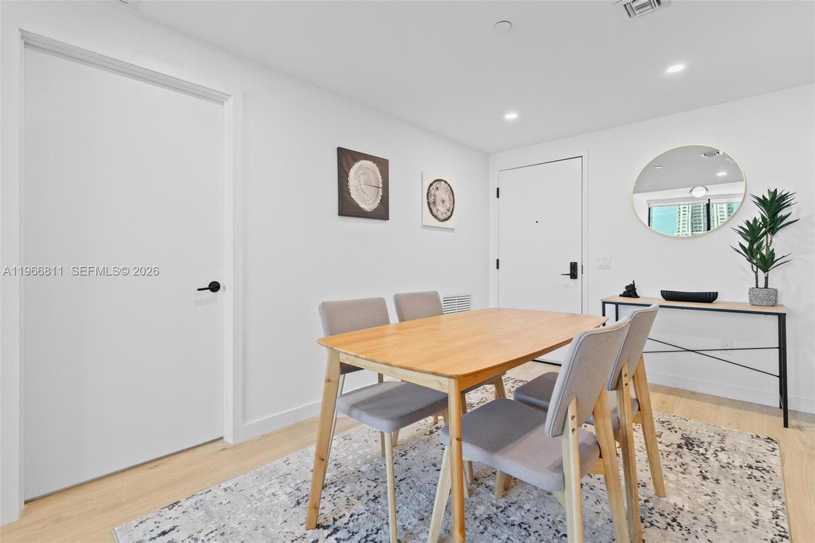 225 N Miami Ave # 3307, Miami FL 33128 — 23